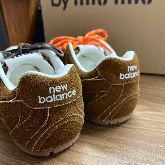New Balance x Miu Miu collaboration sneakers - Picture 6 of 8